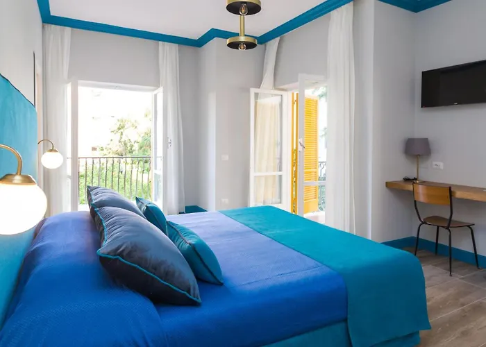 Pool&suites 3*