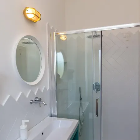 Guest house Pool&suites 3*