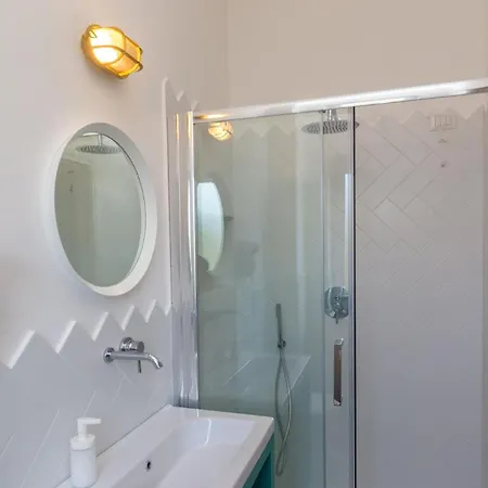 Πανσιόν Pool&suites 3*
