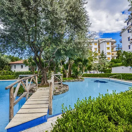 Konukevi Pool&suites 4*