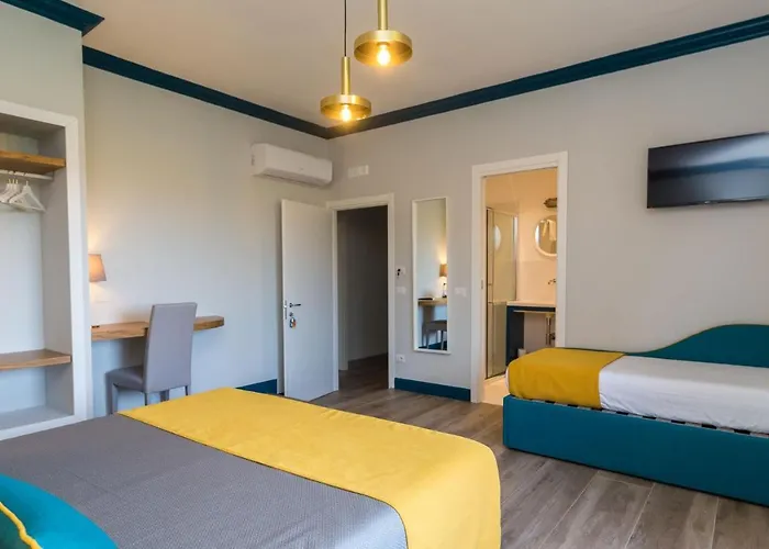Pool&suites
