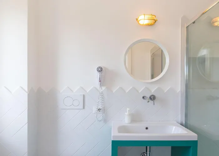 Πανσιόν Pool&suites 4*