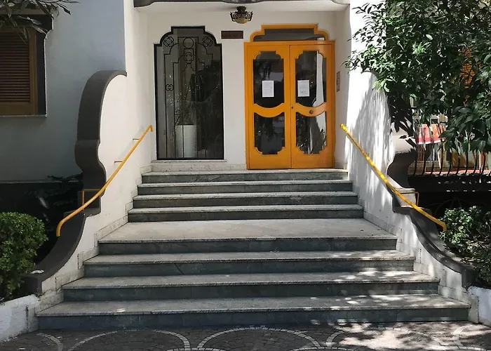 Πανσιόν Pool&suites