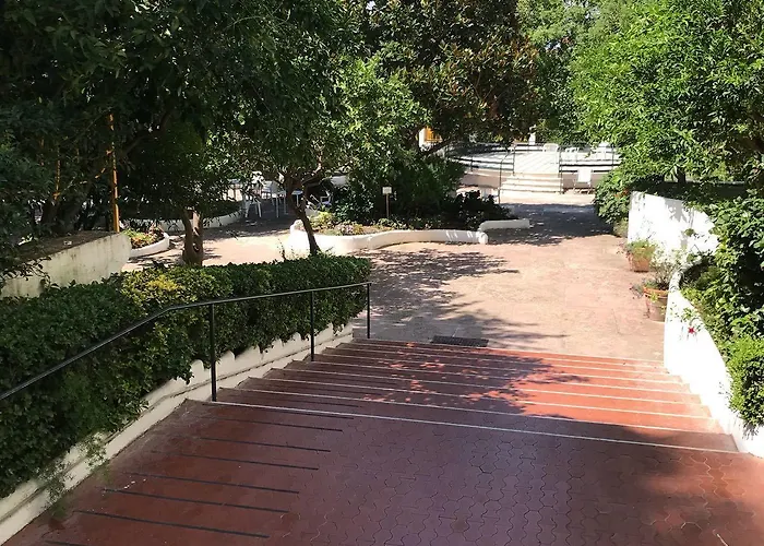 Πανσιόν Pool&suites 4*