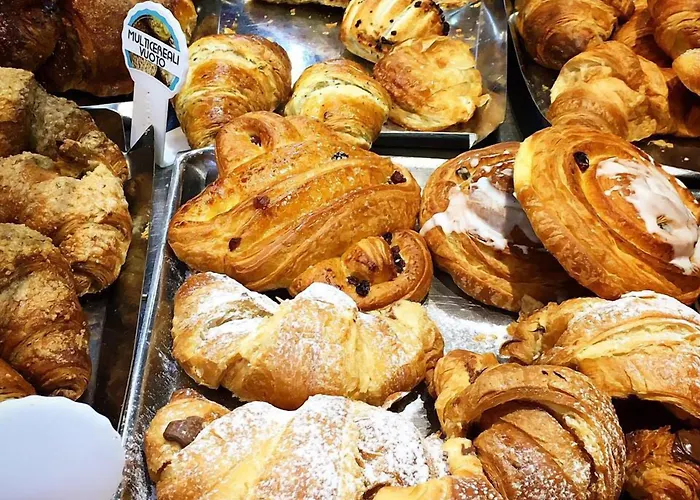 Pool&suites Πανσιόν