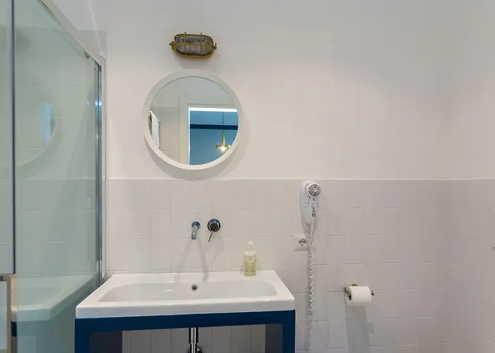 Πανσιόν Pool&suites 4*